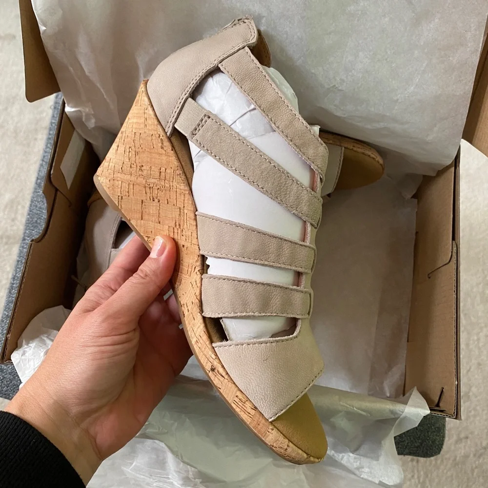 ROCKPORT Leather Gladiator Wedge Sandals 7 Wide